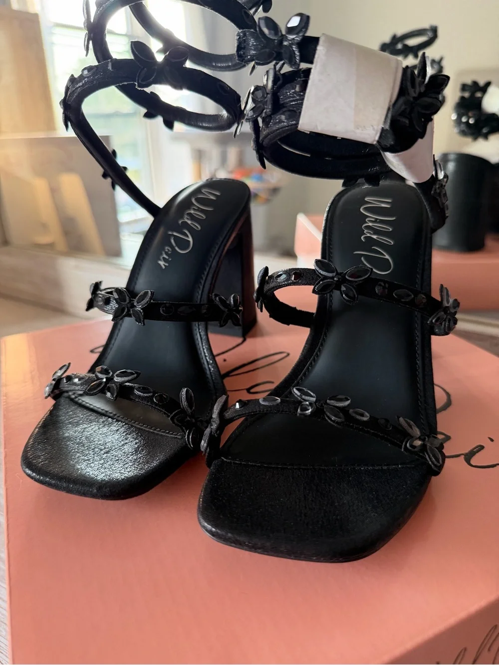 Block Heel Sandals / Black / 5.5